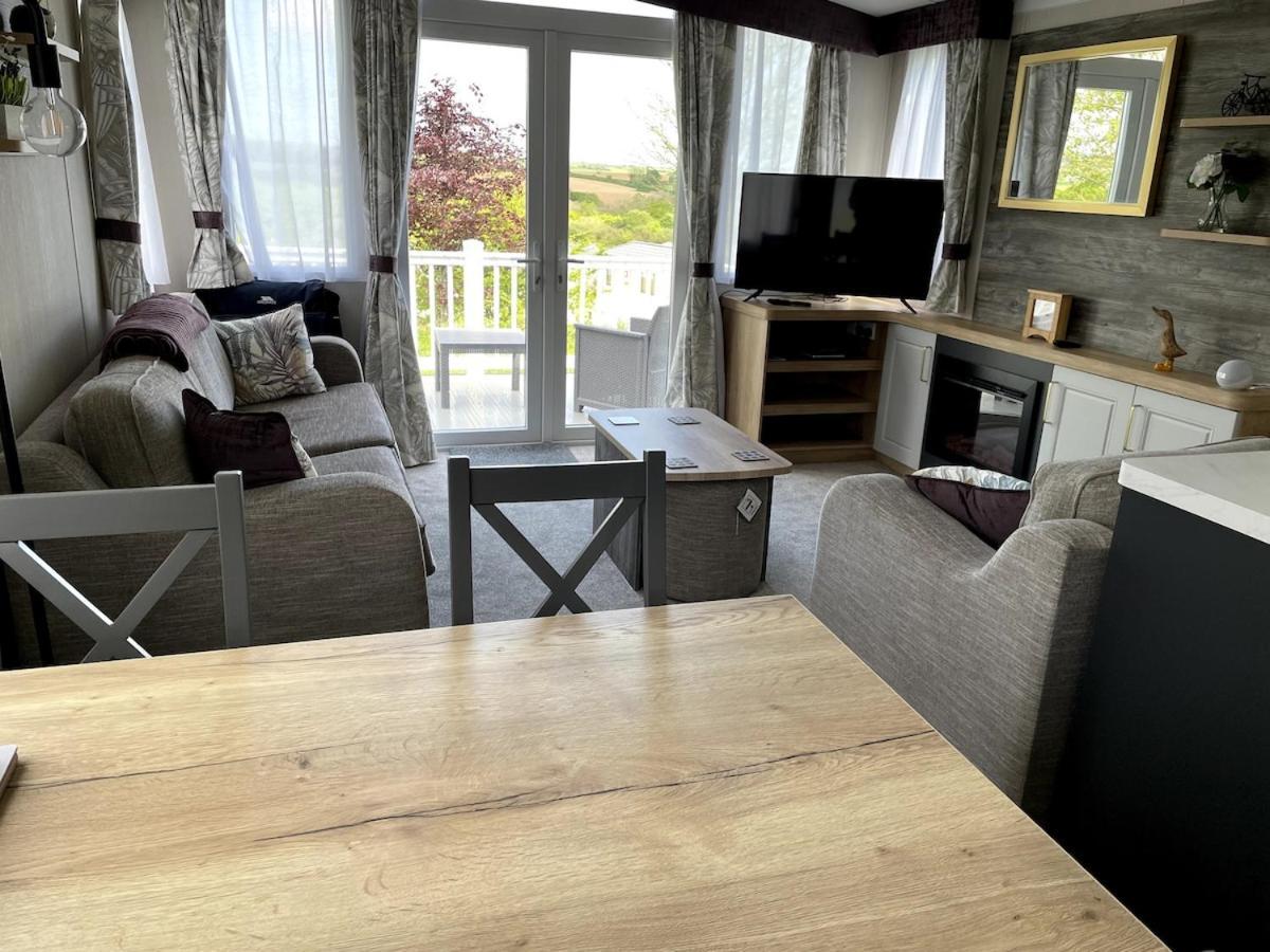 Luxury Caravan Cornwall Sleeps 4 Countryside View St Austell Exterior foto